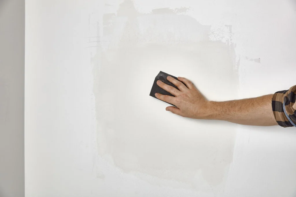 6583f8661ca880b9aa9f7563_DIY vs. Professional Repair